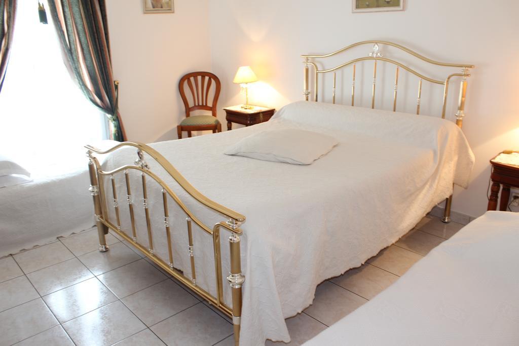 Maison Tobias Bussy-Saint-Georges Esterno foto